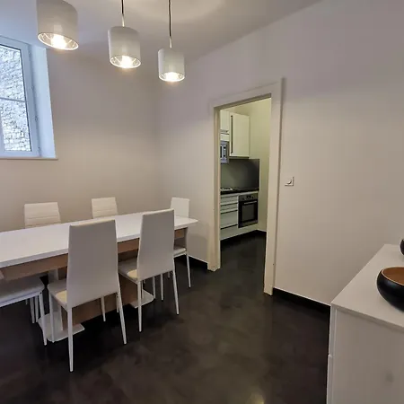 Appartement 3 Chambres Au Coeur Du Jura, Ideal Famille Salins-les-Bains Exterior foto